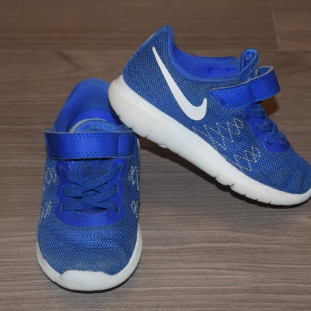 Nike Flex Fury 2, toddler size 8